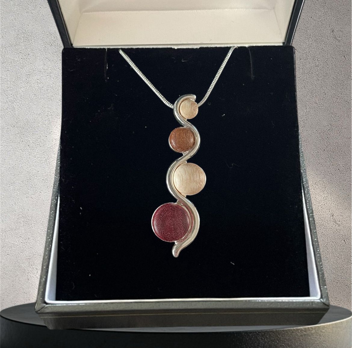 Ascending Droplet pendant