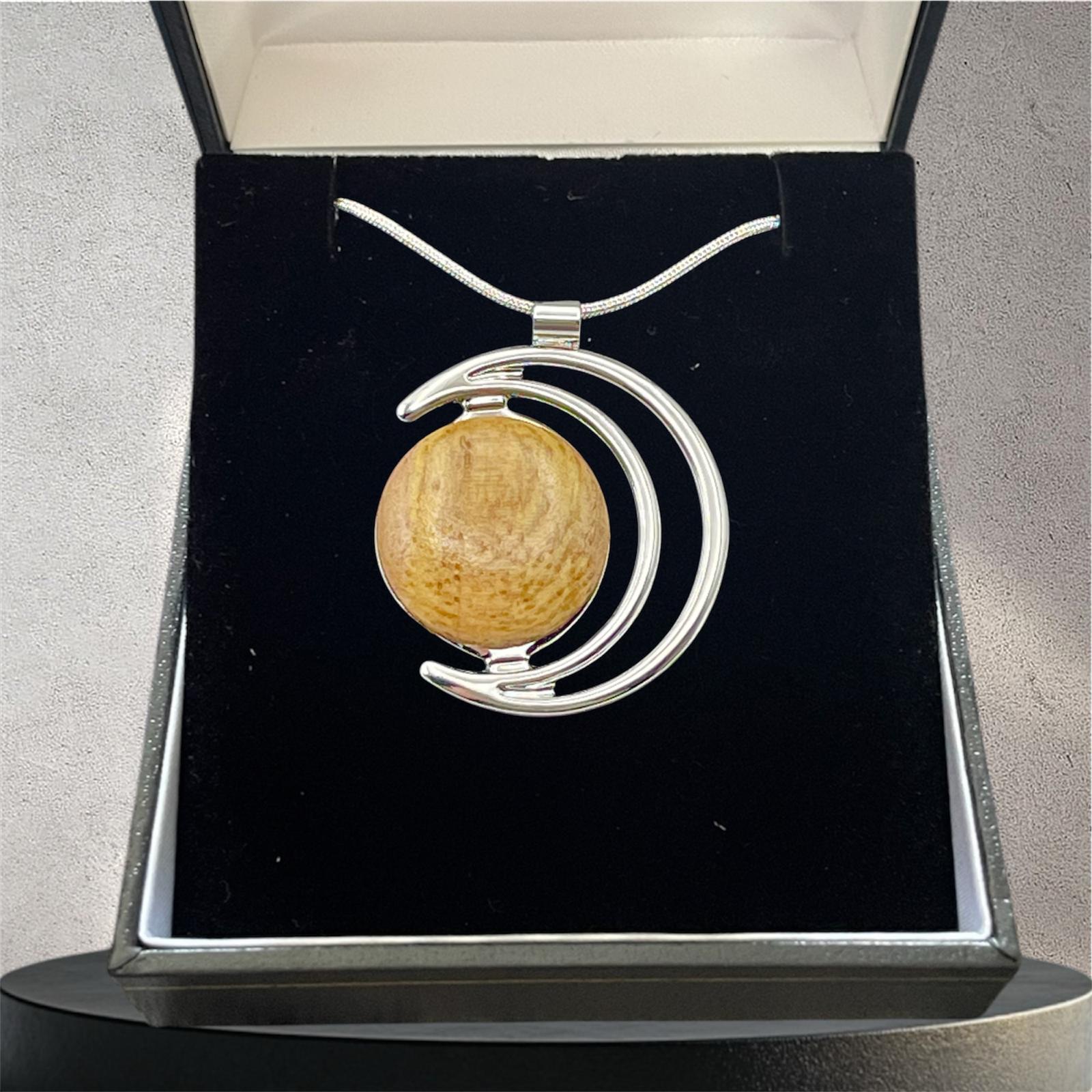Moon Pendant (Horse Chestnut)