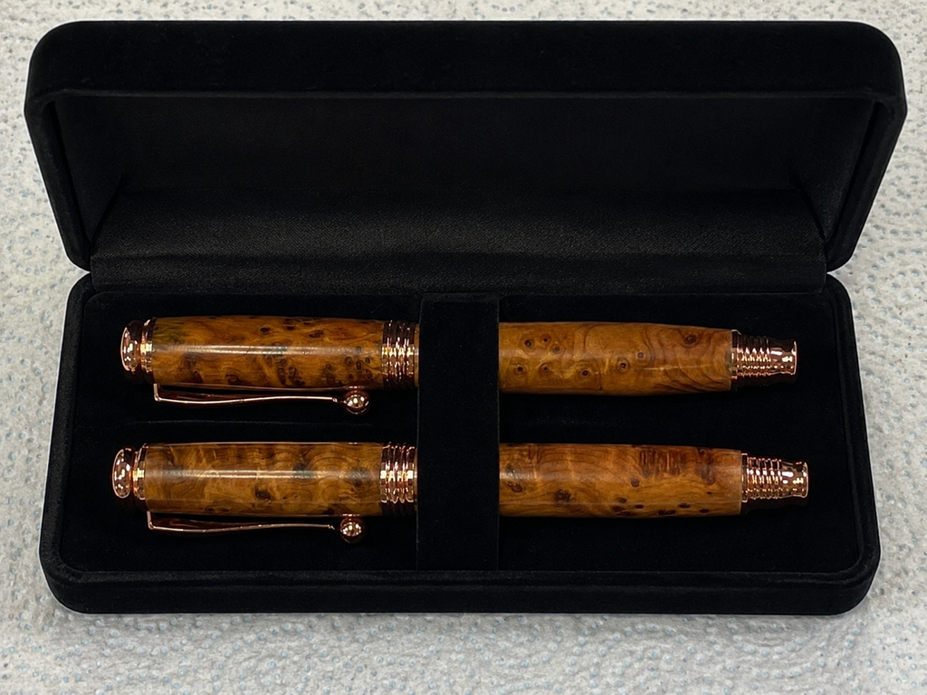 Thuya Burr Fountain Pen and Rollerball set